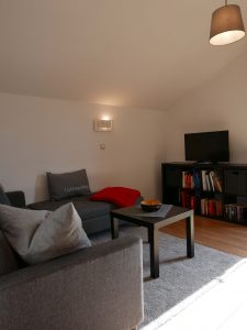 Flachbild- TV im Wohnzimmer | Zellerhorn